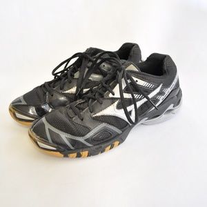 mizuno wave bolt 3